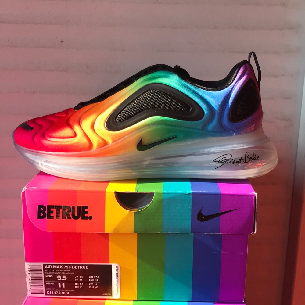 Air Max 720 BETRUE MENS SIZE 9.5